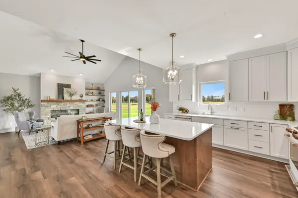 $1,050,000 | N66W34839 Baltic Pass, Oconomowoc, WI 53066
