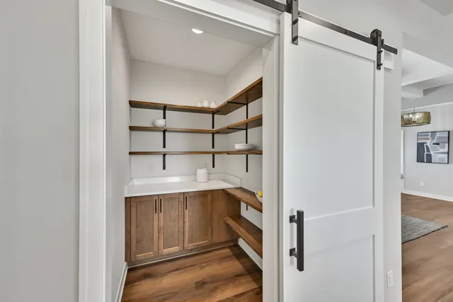 $1,100,000 | N66W34839 Baltic Pass, Oconomowoc, WI 53066