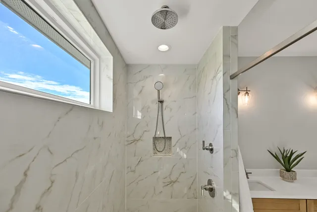 $1,100,000 | N66W34839 Baltic Pass, Oconomowoc, WI 53066