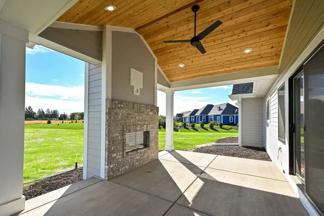 $1,095,000 | N66W34839 Baltic Pass, Oconomowoc, WI 53066