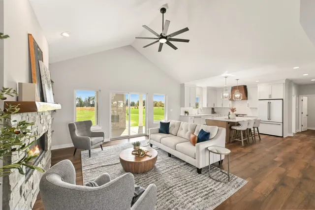 $1,100,000 | N66W34839 Baltic Pass, Oconomowoc, WI 53066