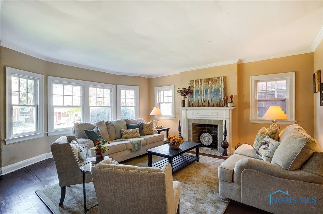 2126 Wyndhurst Road Toledo, OH 43607 - Photo 6 of 44 Gallery Image 6