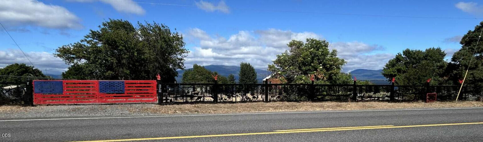 33706 Modoc Point Road Chiloquin, OR 97624 - Photo 4 of 7
