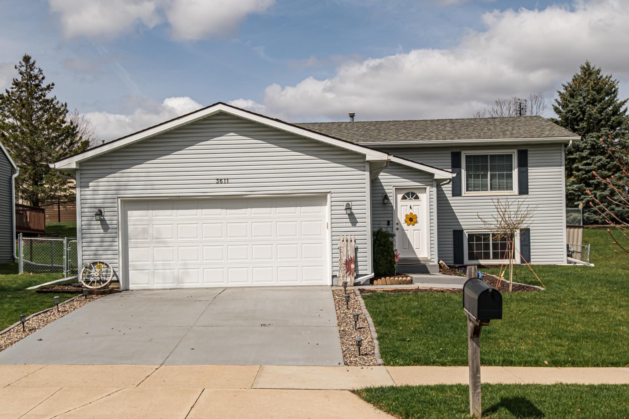 3611 10th Avenue Southwest Rochester, MN 55902 - Photo 1 of 1