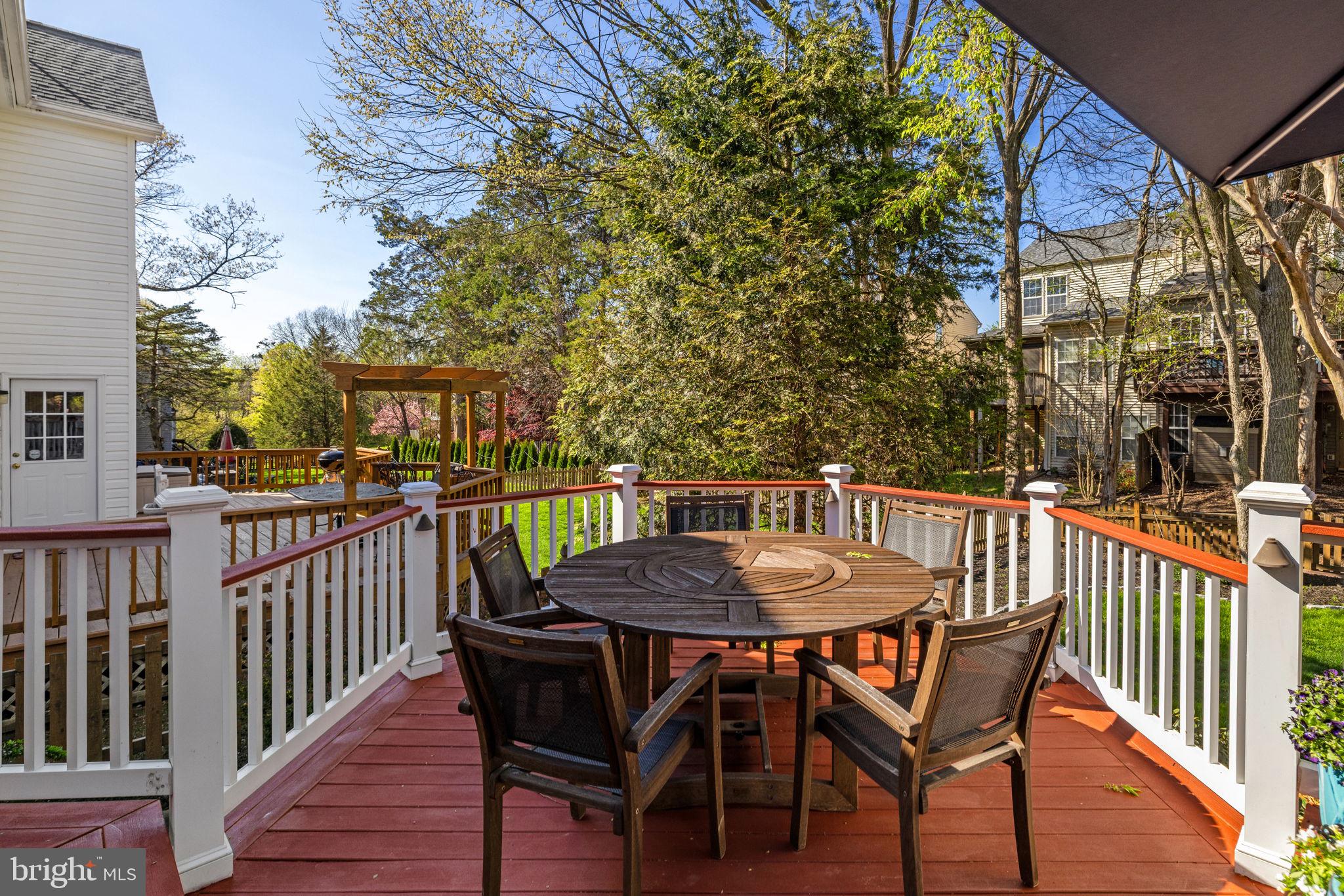 43200 Lighthouse Place Chantilly, VA 20152 - Photo 41 of 47 a view of a chairs and table in the balcony