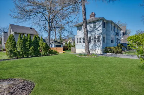 $1,150,000 | 1075 Grant Avenue, Pelham, NY 10803