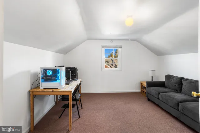 $279,900 | 2114 Farmington Avenue, Boyertown, PA 19512