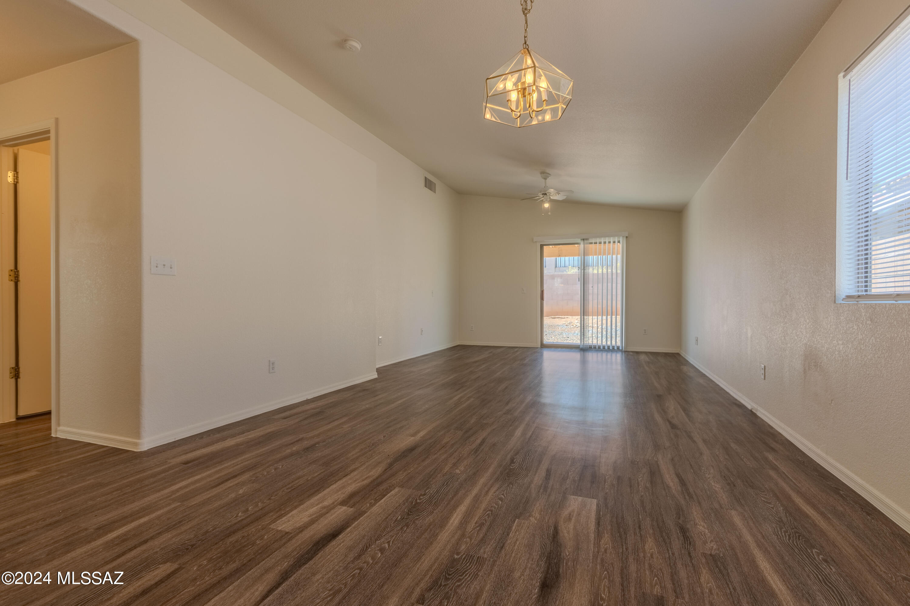 1325 North Wildcat Diers Road Tucson, AZ 85745 - Photo 4 of 25