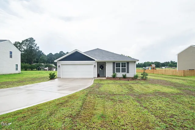 $275,000 | 2319 Minnie Hall Road, Autryville, NC 28318