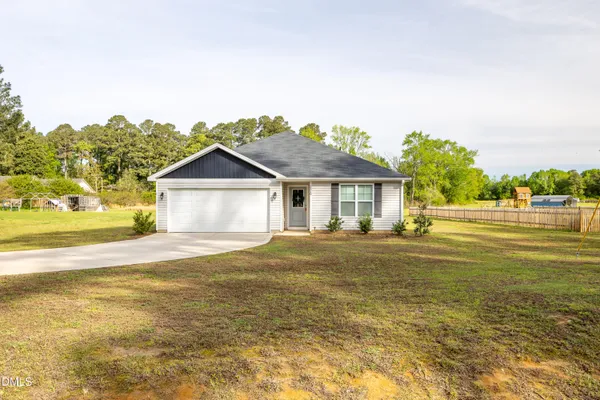 $275,000 | 2319 Minnie Hall Road, Autryville, NC 28318