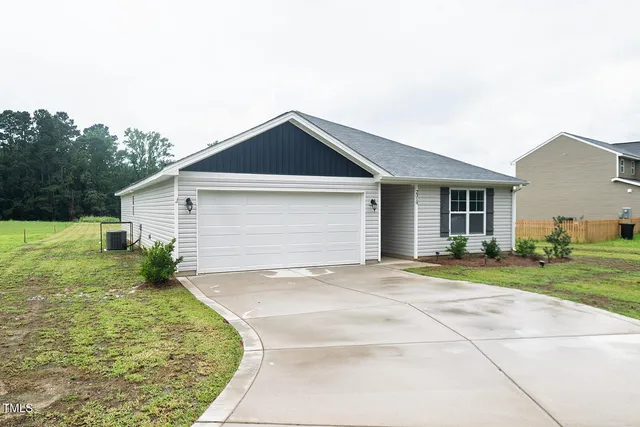 $275,000 | 2319 Minnie Hall Road, Autryville, NC 28318