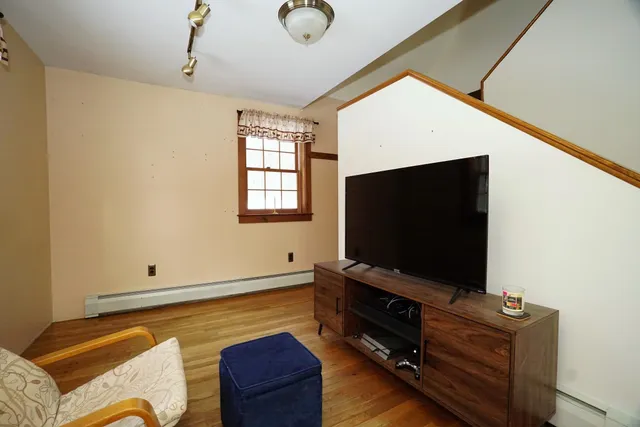 $465,000 | 185 Larkin Hill Road, Bennington, NH 03442