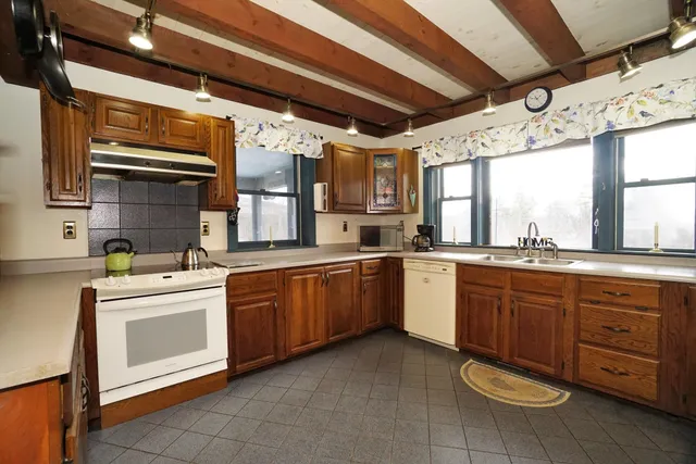 $465,000 | 185 Larkin Hill Road, Bennington, NH 03442