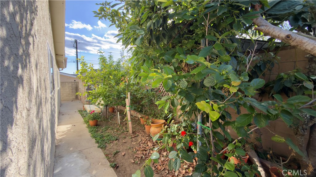 1011 Shadow San Fernando, CA 91340 - Photo 34 of 35