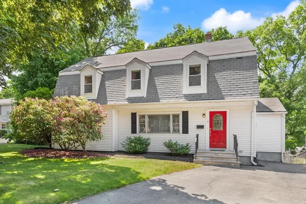 $790,000 | 3 Carmen Avenue, Stoneham, MA 02180