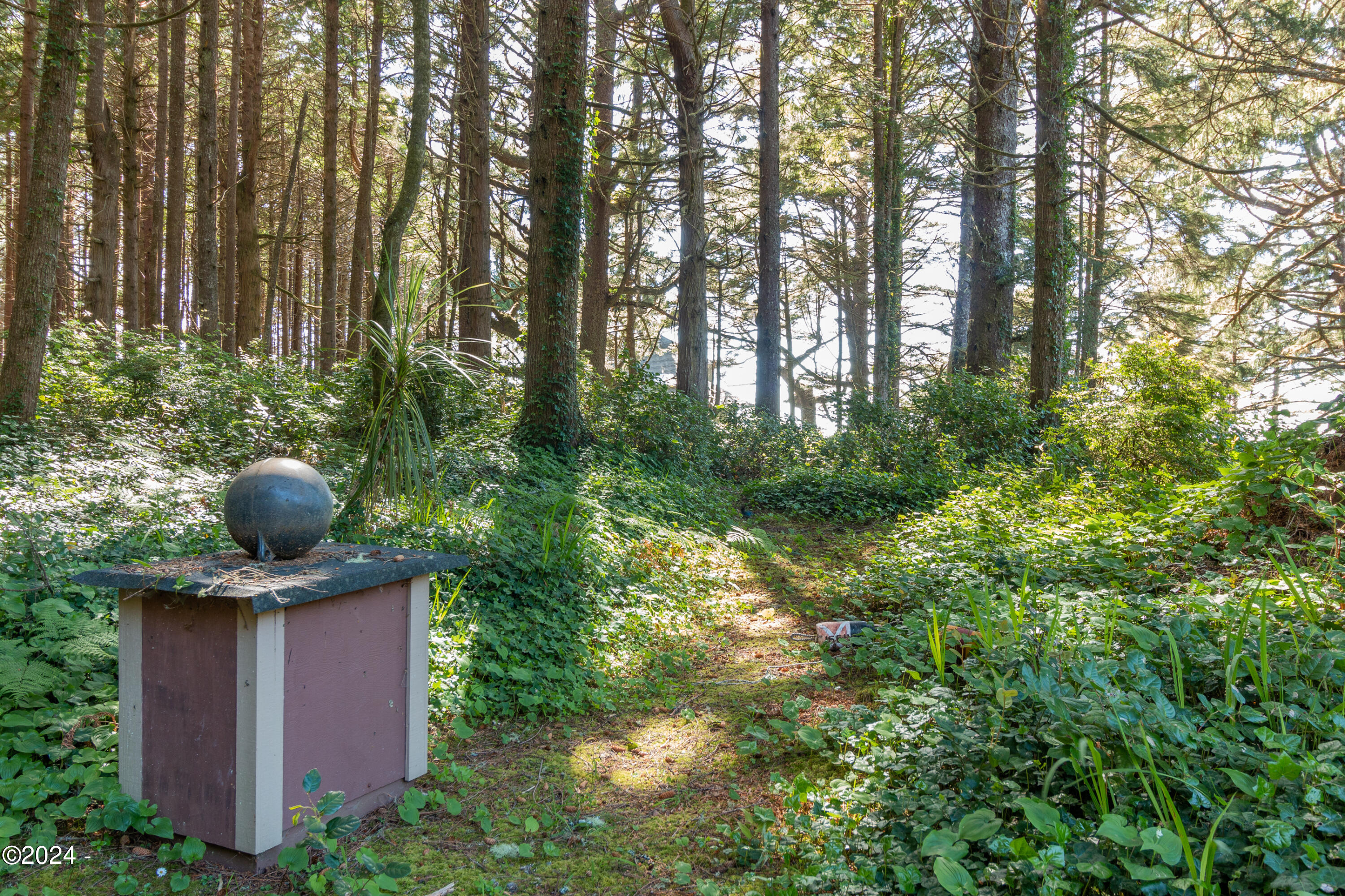 2275 Highway 101 Depoe Bay, OR 97341 - Photo 49 of 61 Follow the Path!