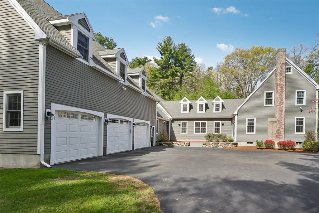 34 Broken Tree Road Medway, MA 02053 - Photo 3 of 45
