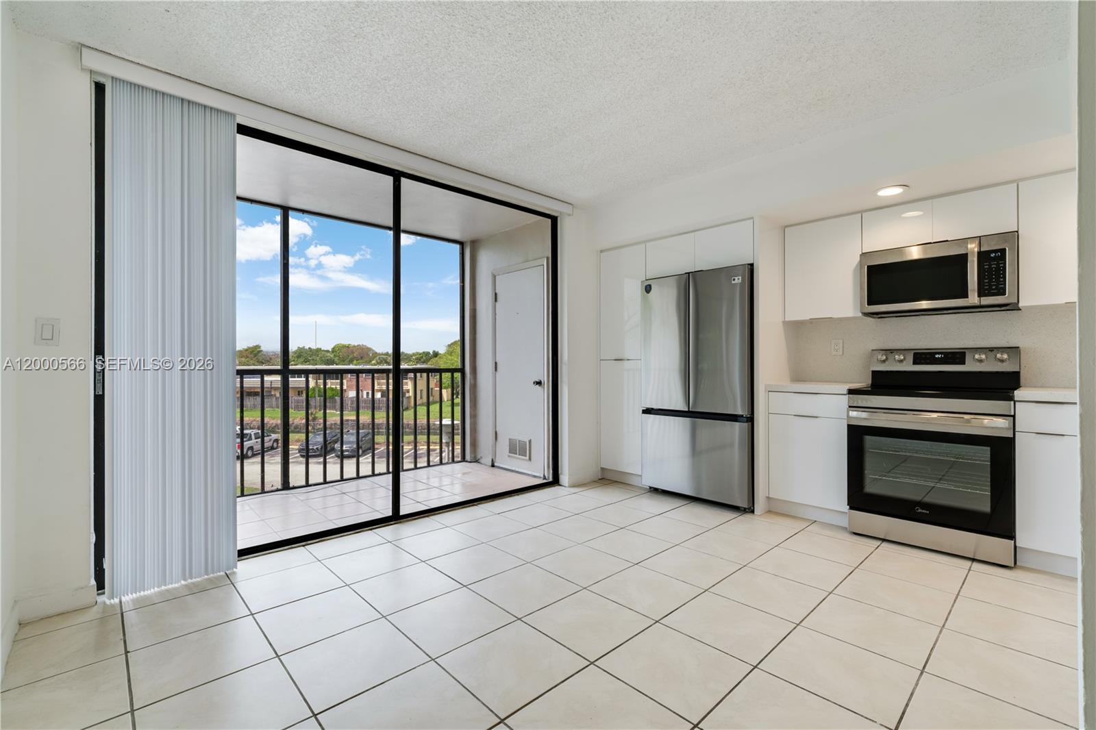 8520 Southwest 133rd Avenue Road, Unit 323 Miami, FL 33183 - Photo 11 of 39