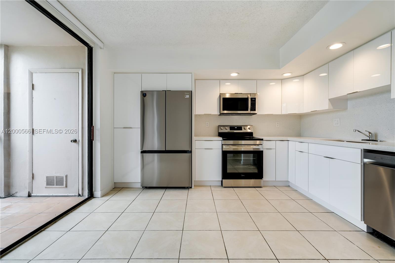 8520 Southwest 133rd Avenue Road, Unit 323 Miami, FL 33183 - Photo 13 of 39