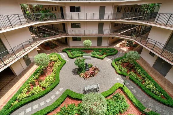 $2,450 | 8520 Southwest 133rd Avenue Road, Unit 323, Miami, FL 33183