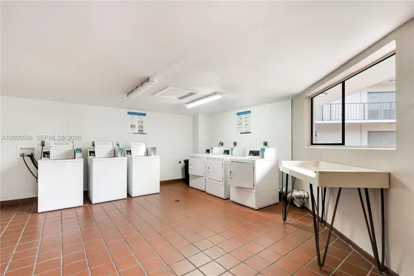 $2,450 | 8520 Southwest 133rd Avenue Road, Unit 323, Miami, FL 33183