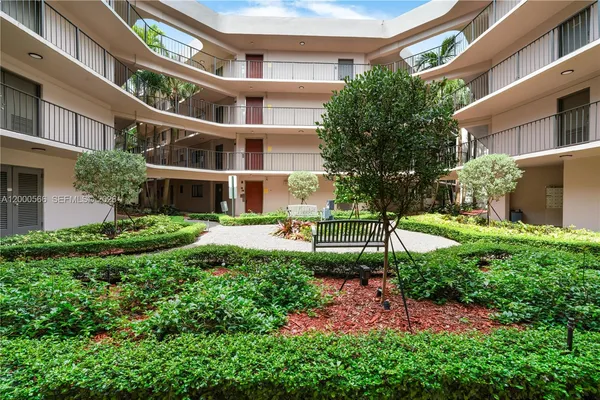 $2,450 | 8520 Southwest 133rd Avenue Road, Unit 323, Miami, FL 33183