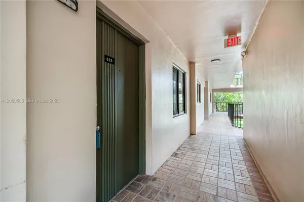$2,450 | 8520 Southwest 133rd Avenue Road, Unit 323, Miami, FL 33183