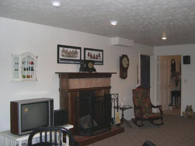 55326 Priem Road Elkhart, IN 46514 - Photo 8 of 9 Gallery Image 8