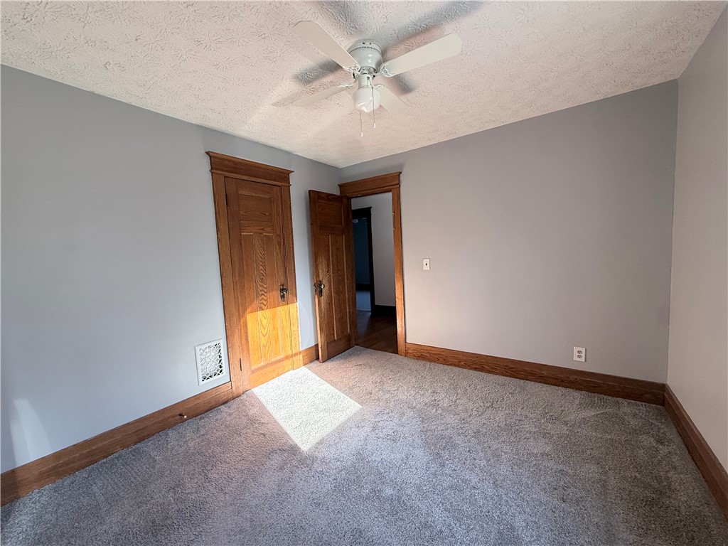 247 Point Pleasant Road Irondequoit, NY 14622 - Photo 25 of 33 Gallery Image 25