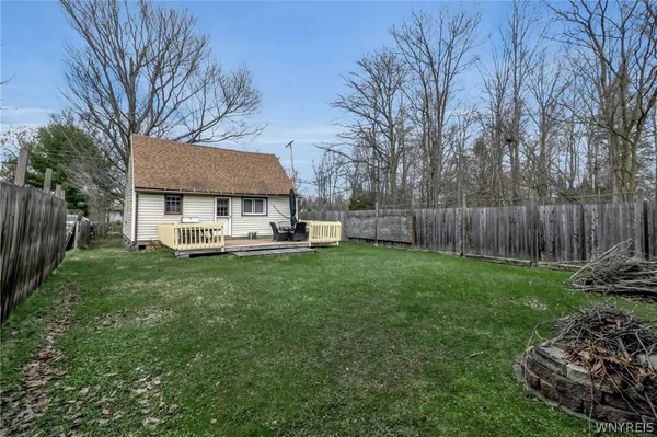 $74,900 | 359 East Sterling Avenue, Evans, NY 14006