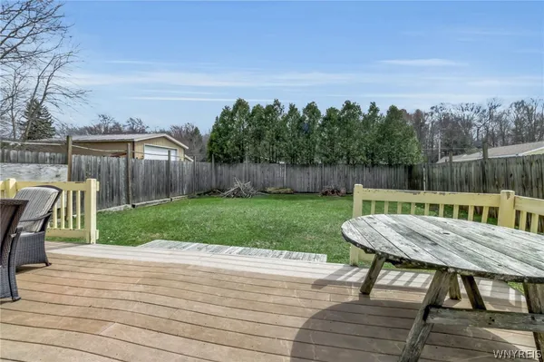 $74,900 | 359 East Sterling Avenue, Evans, NY 14006