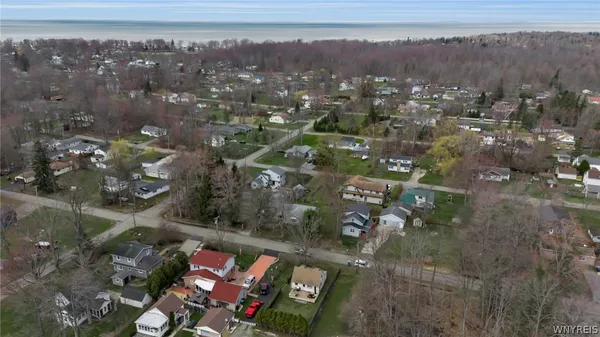 $74,900 | 359 East Sterling Avenue, Evans, NY 14006