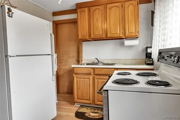 $74,900 | 359 East Sterling Avenue, Evans, NY 14006