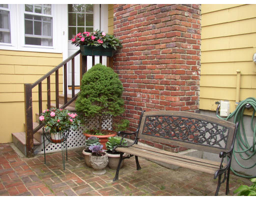 10 Donald Road Hamilton, MA 01982 - Photo 4 of 21 Gallery Image 4