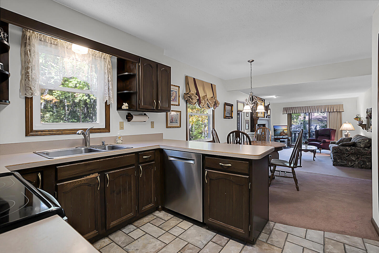 7020 McKay Road Jackson, MI 49201 - Photo 9 of 22 McKay Kitchen Pano