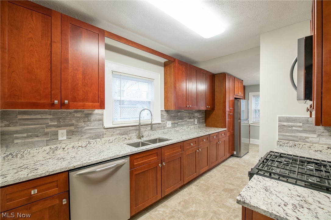 2603 Princeton Road Cleveland, OH 44118 - Photo 2 of 23 Gallery Image 2