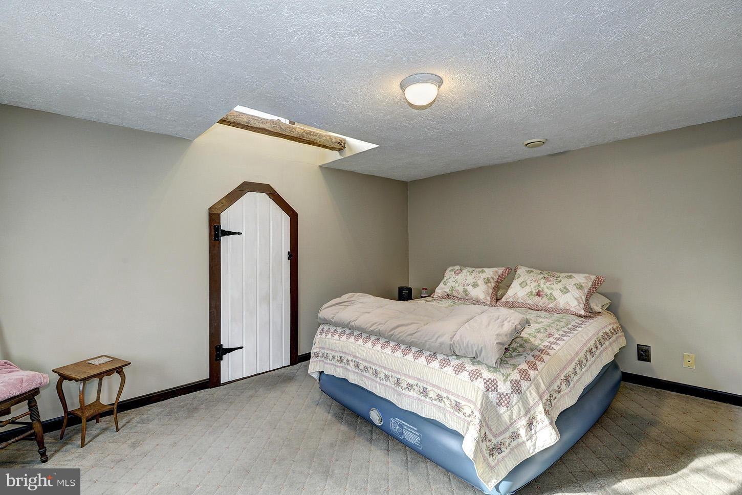 8355 Hawkins Creamery Road Gaithersburg, MD 20882 - Photo 15 of 25 Bath (Master)