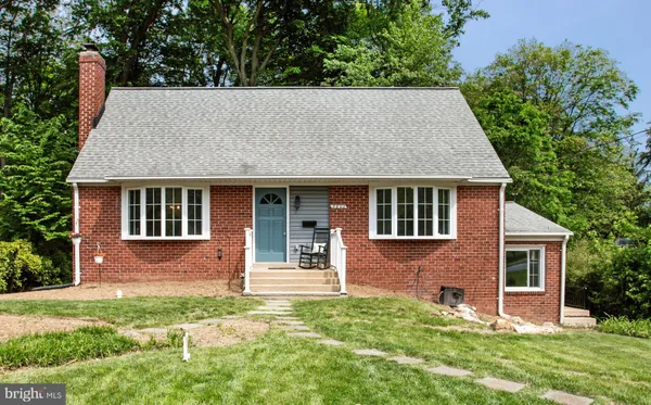 $799,000 | 8802 Parliament Drive, Springfield, VA 22151