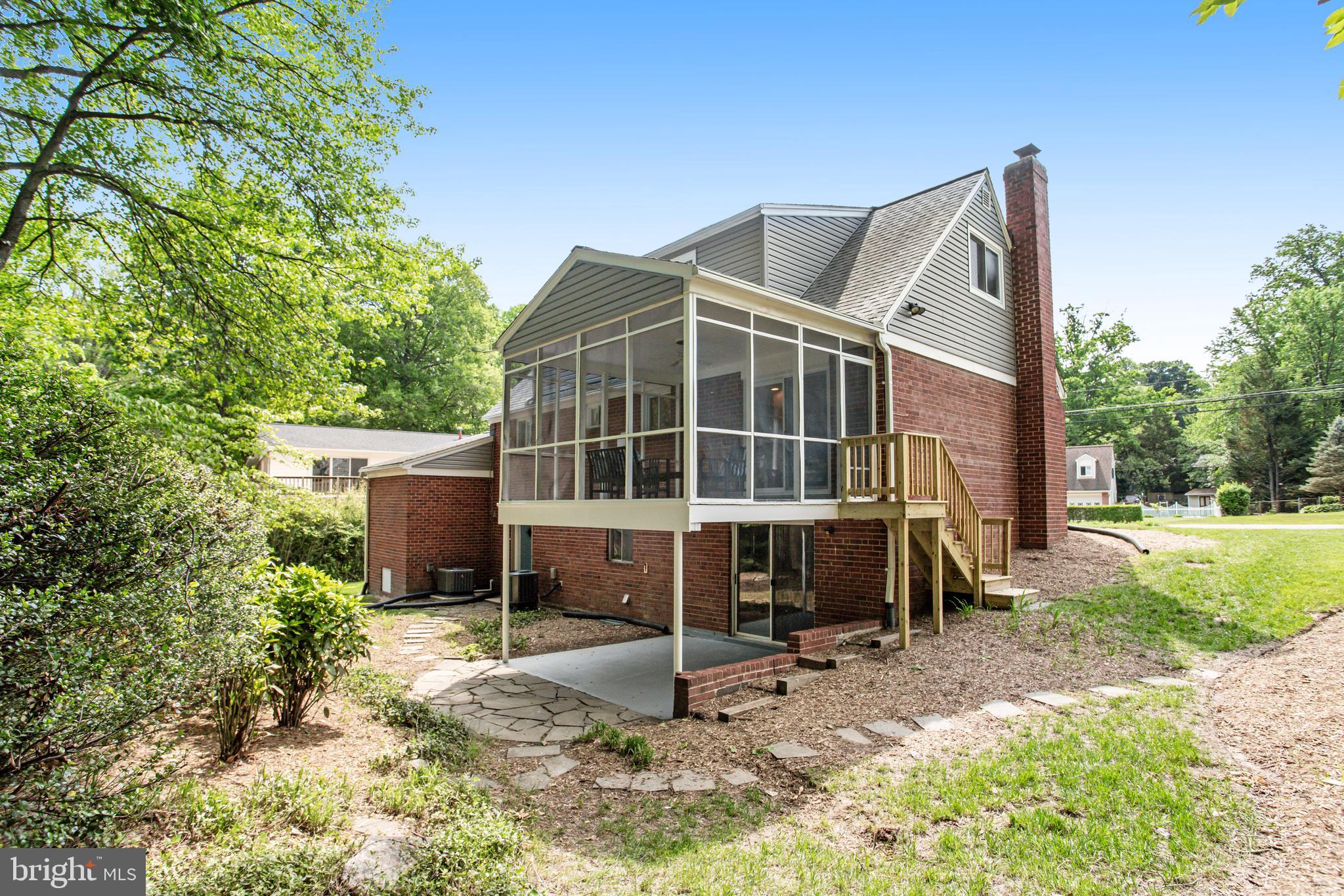 8802 Parliament Drive Springfield, VA 22151 - Photo 41 of 47