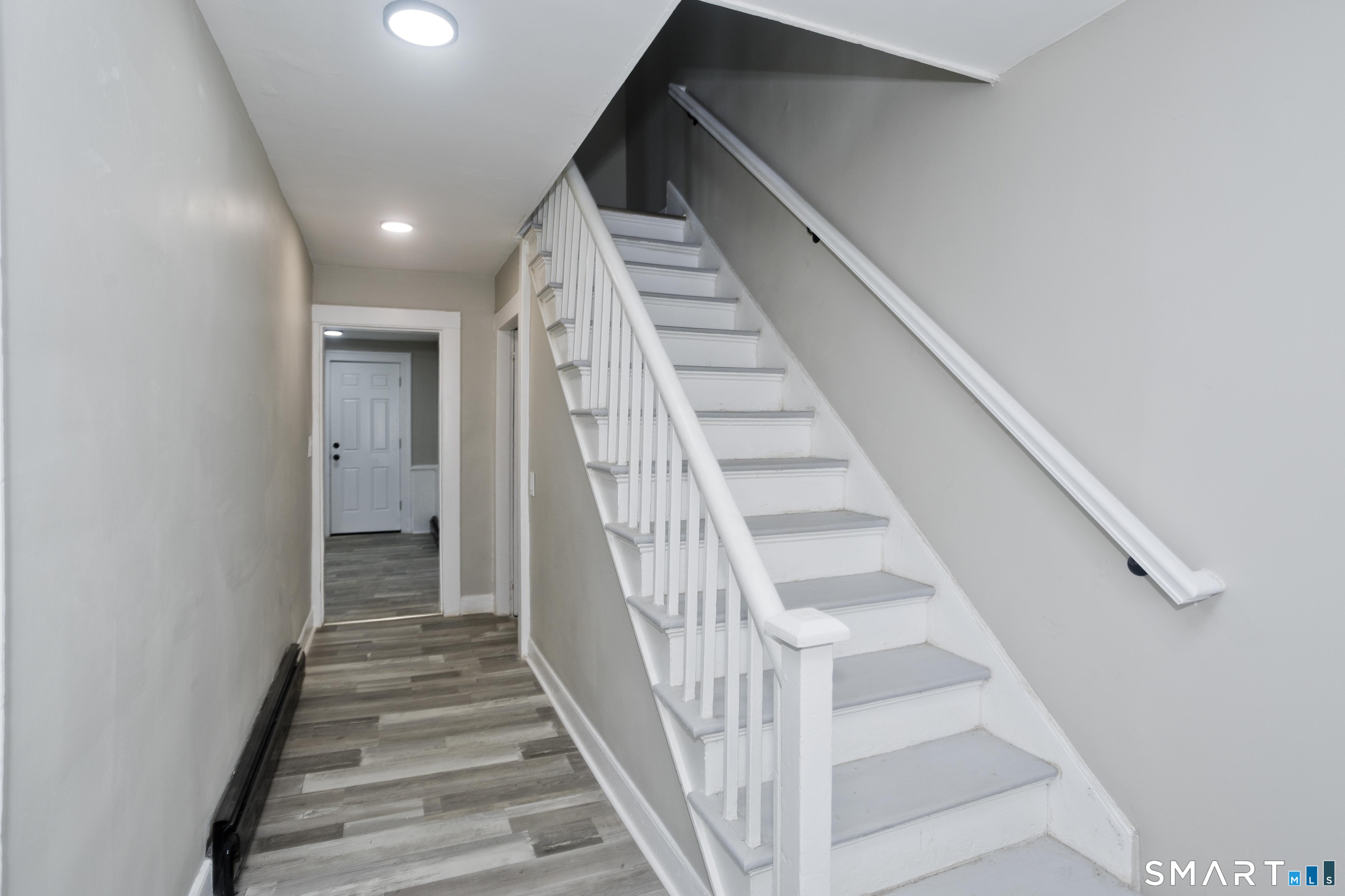 47 Maple Avenue Enfield, CT 06082 - Photo 29 of 36 a view of entryway