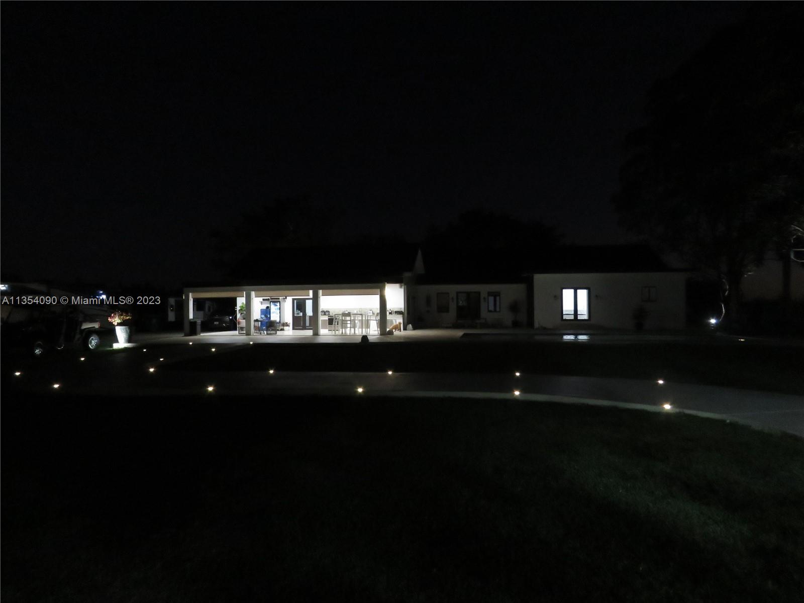 Redlands Homestead, FL 33031 - Photo 55 of 56 a view of a house that has big yard