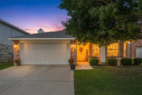 $325,000 | 9437 Pastime Court, Fort Worth, TX 76244