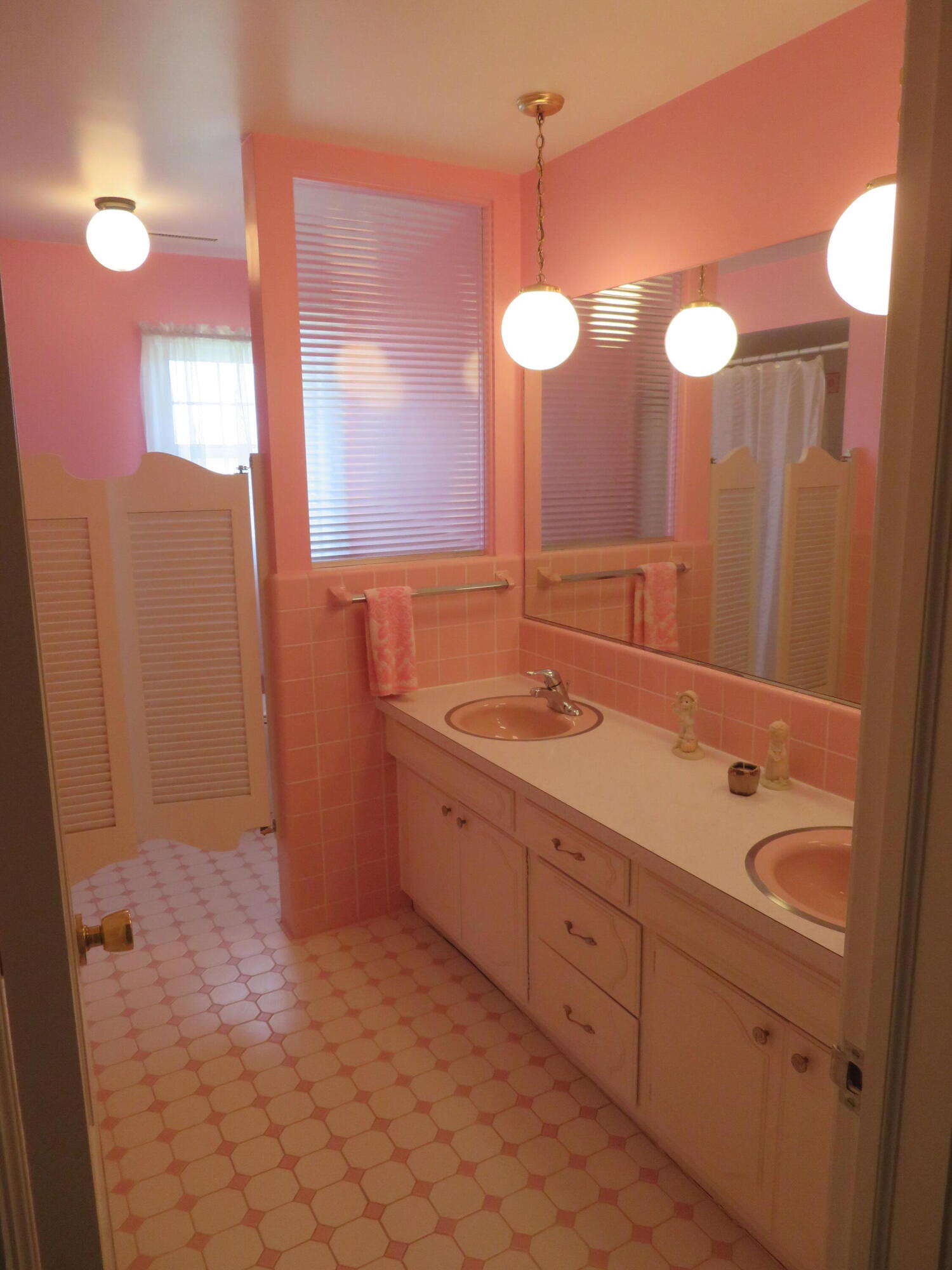 5255 Textile Road Ypsilanti, MI 48197 - Photo 29 of 42 IMG_0220