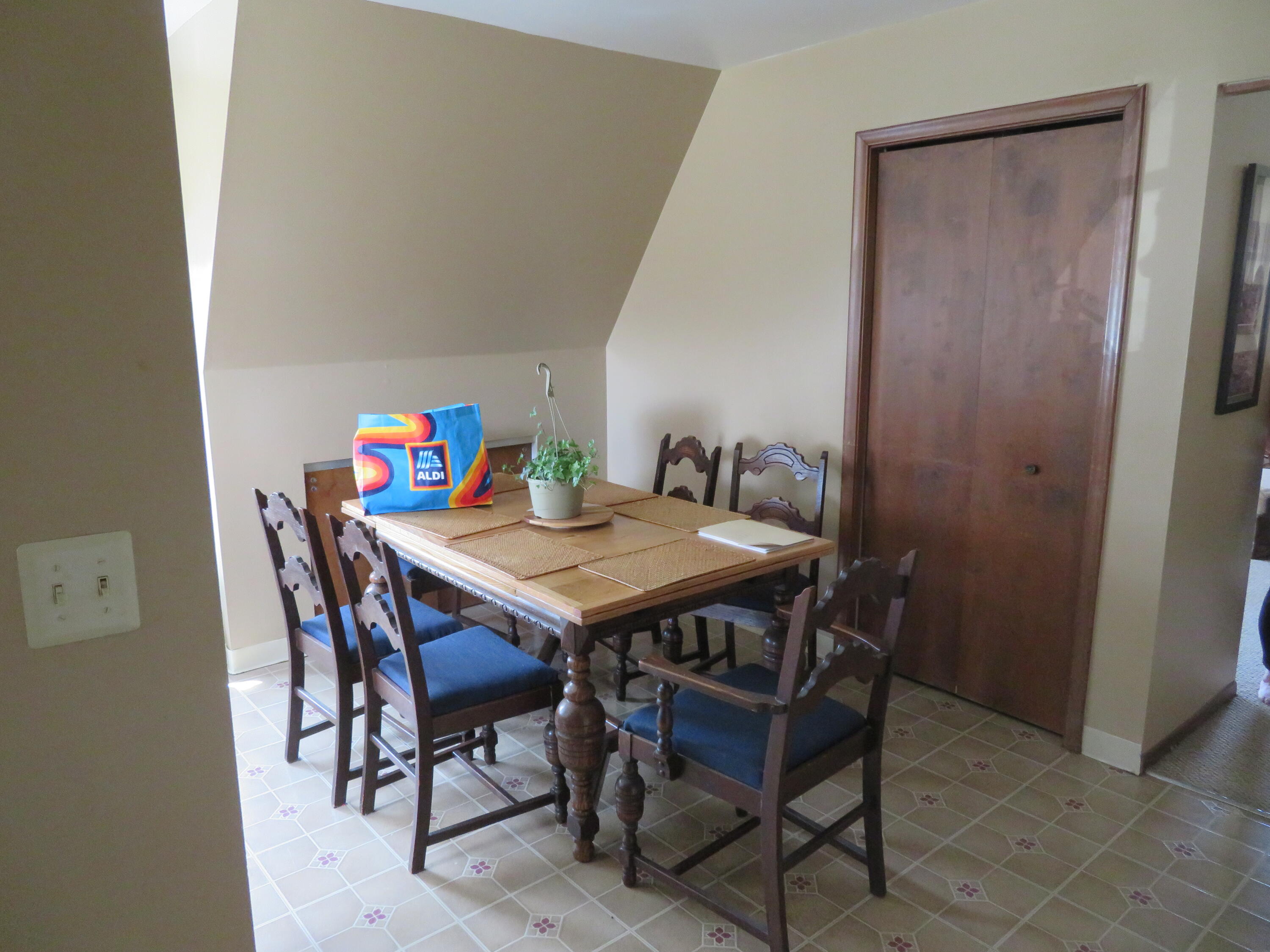 5255 Textile Road Ypsilanti, MI 48197 - Photo 38 of 42 IMG_0244