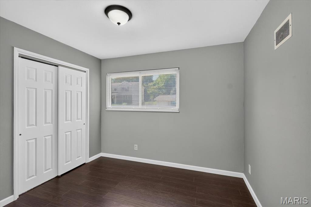 10915 Ridge Forest Drive St. Louis, MO 63123 - Photo 18 of 35