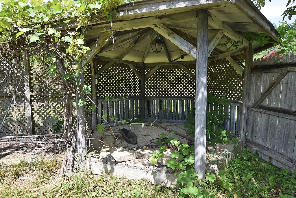 37 Shippee Schoolhouse Road Foster, RI 02825 - Photo 23 of 32