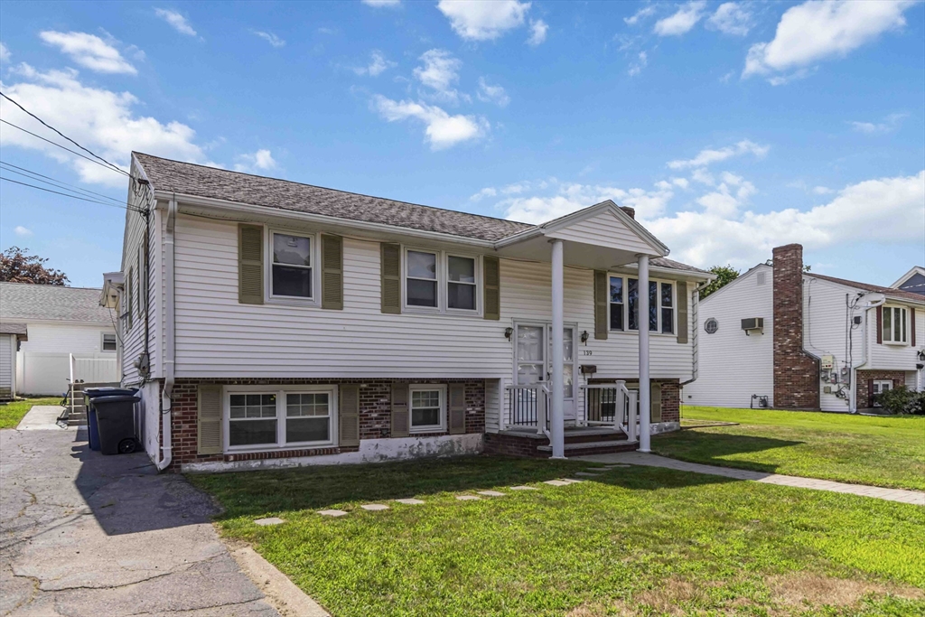 139 Westmoor Road Boston, MA 02132 - Photo 4 of 39