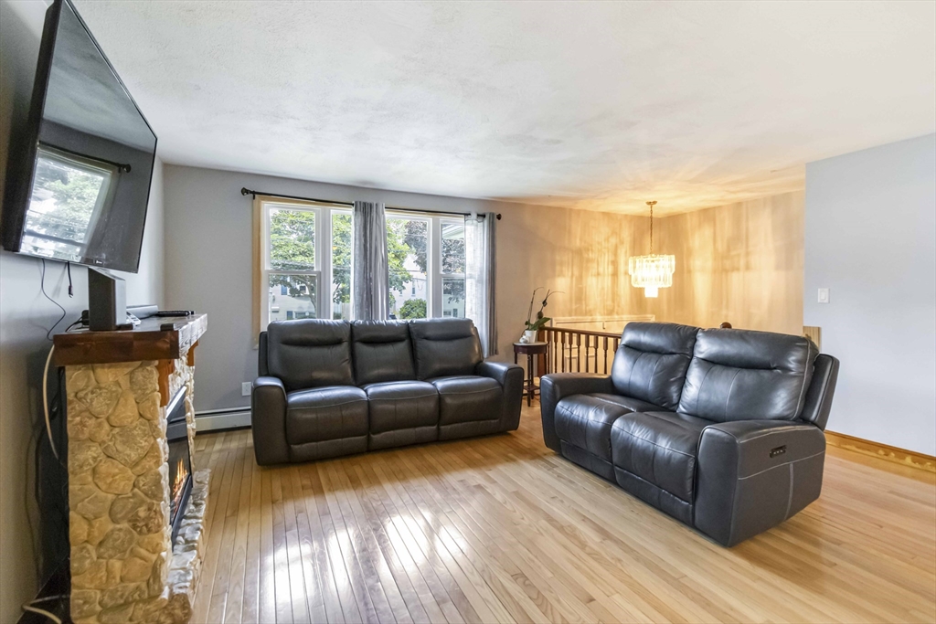 139 Westmoor Road Boston, MA 02132 - Photo 6 of 39