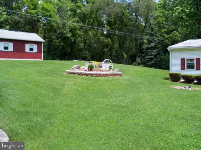 697 Barnstable Road Carlisle, PA 17015 - Photo 9 of 11 Gallery Image 9