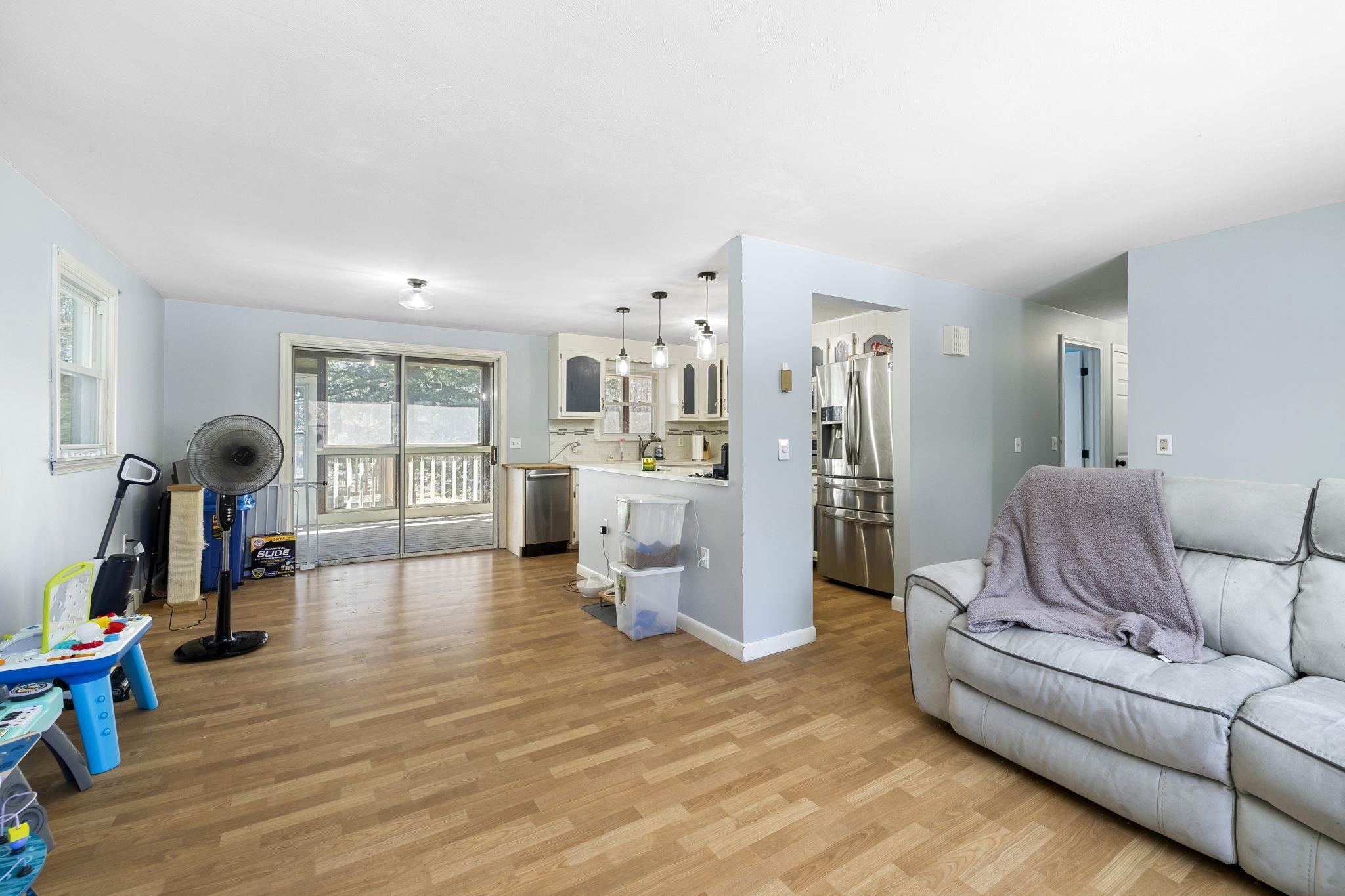 7 Fuller Drive Hudson, NH 03051 - Photo 26 of 28